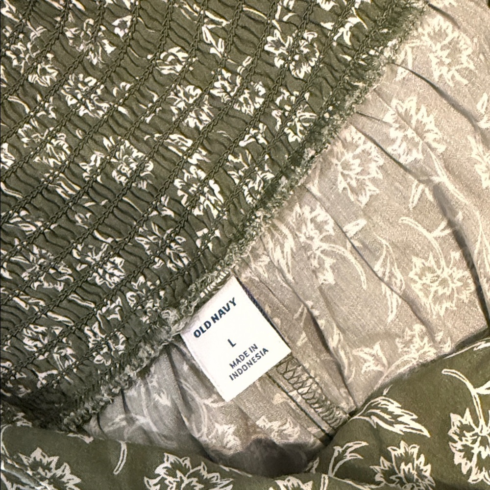 Old navy Green Floral Jumpsuit - L - Picture 7 of 8
